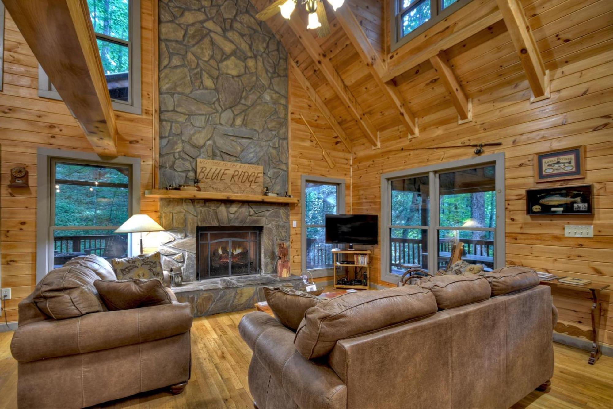 K6 Lodge Gather Around The Firepit Soak In The Hot Tub And Splash In The Creek Blue Ridge Exterior foto